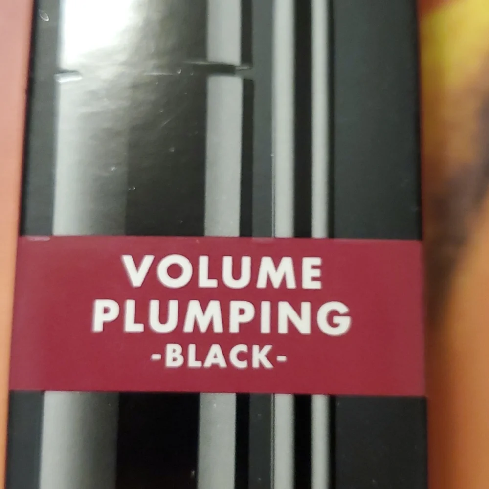 ELF Volume Plumping Mascera
